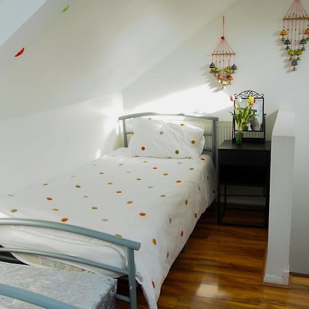 5 Bedroom House Near Cardiff City. المظهر الخارجي الصورة