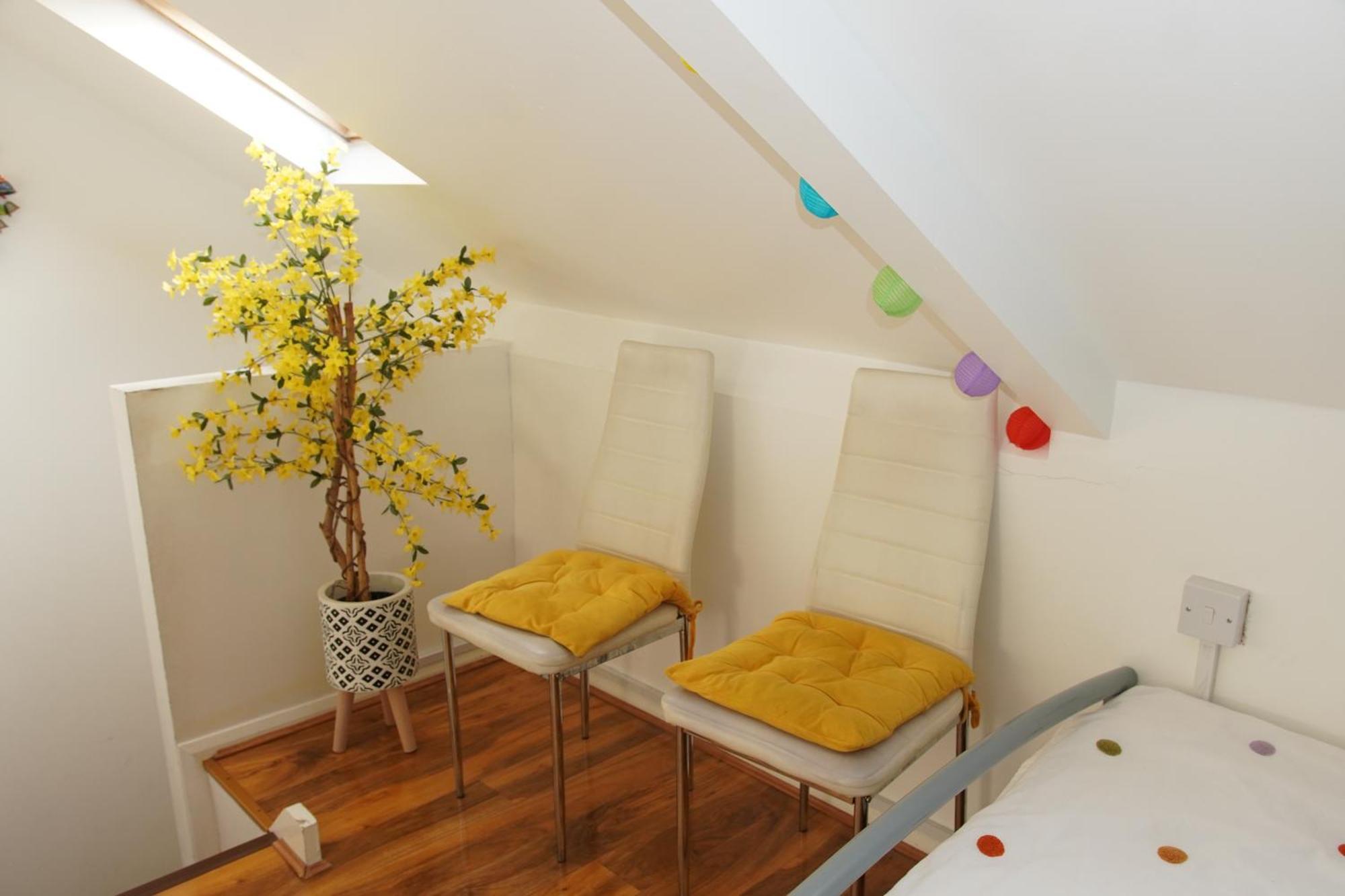 5 Bedroom House Near Cardiff City. المظهر الخارجي الصورة
