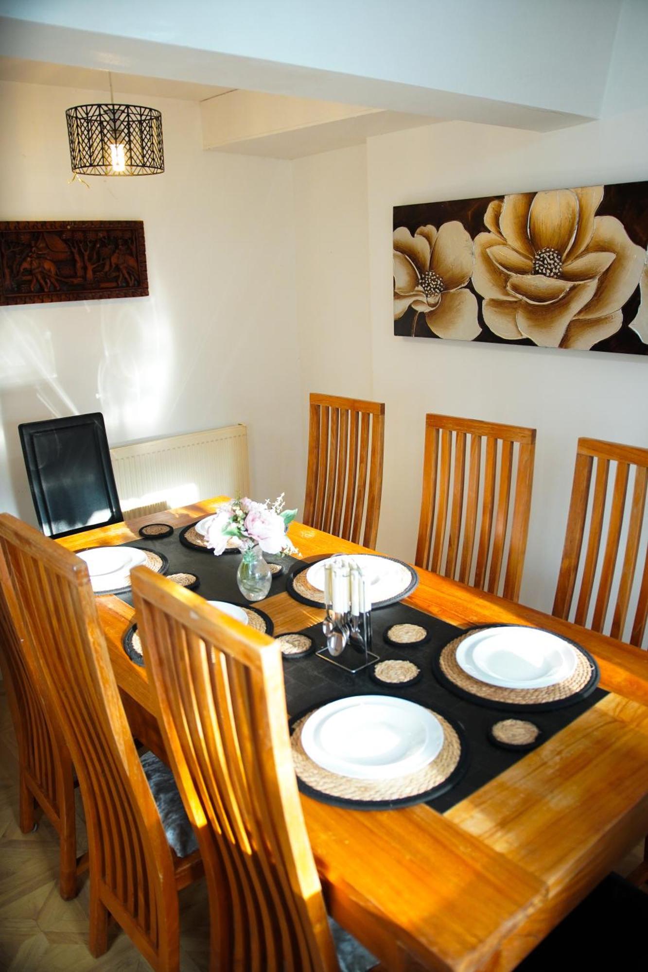 5 Bedroom House Near Cardiff City. المظهر الخارجي الصورة