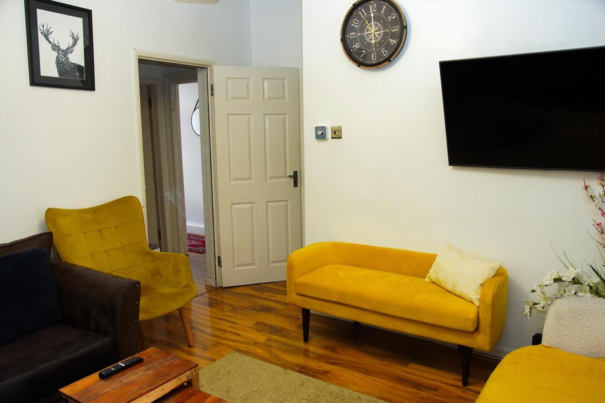 5 Bedroom House Near Cardiff City. المظهر الخارجي الصورة