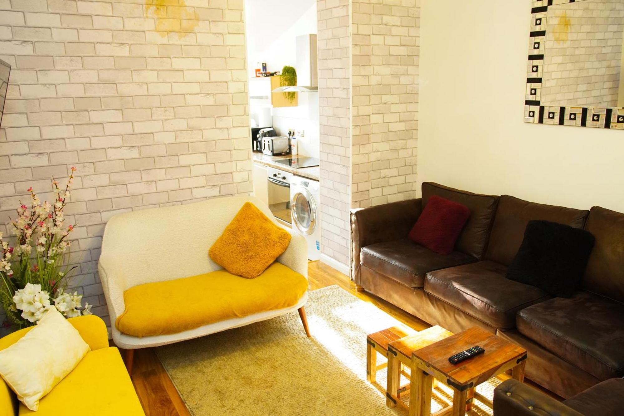 5 Bedroom House Near Cardiff City. المظهر الخارجي الصورة