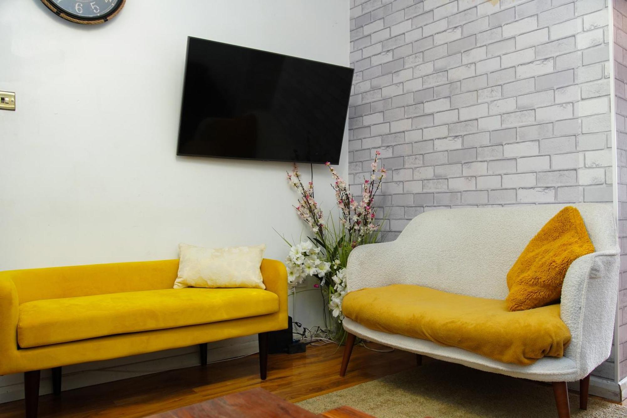 5 Bedroom House Near Cardiff City. المظهر الخارجي الصورة